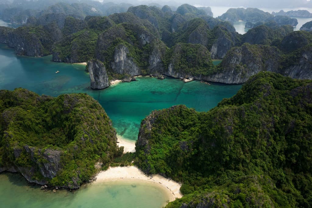 Ha Long Arial